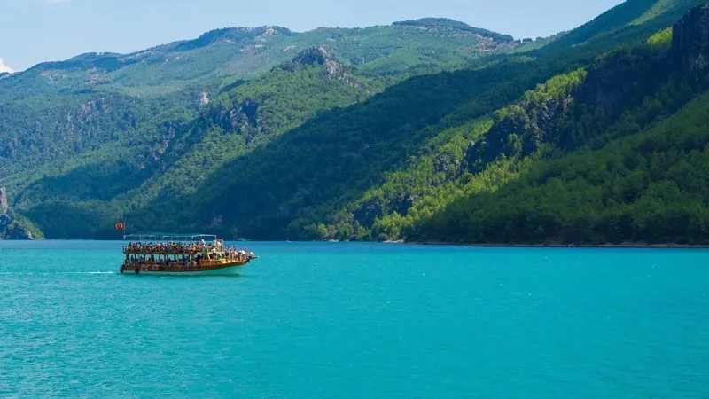 Green Canyon Boat Tour & Fishing - Image 3