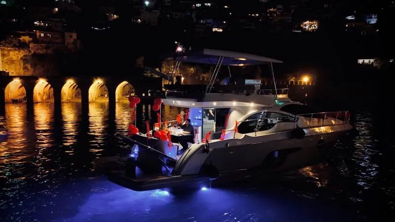 Marriage Proposal, Wedding Anniversary, Celebration on a Private Yacht in Alanya - Image 2